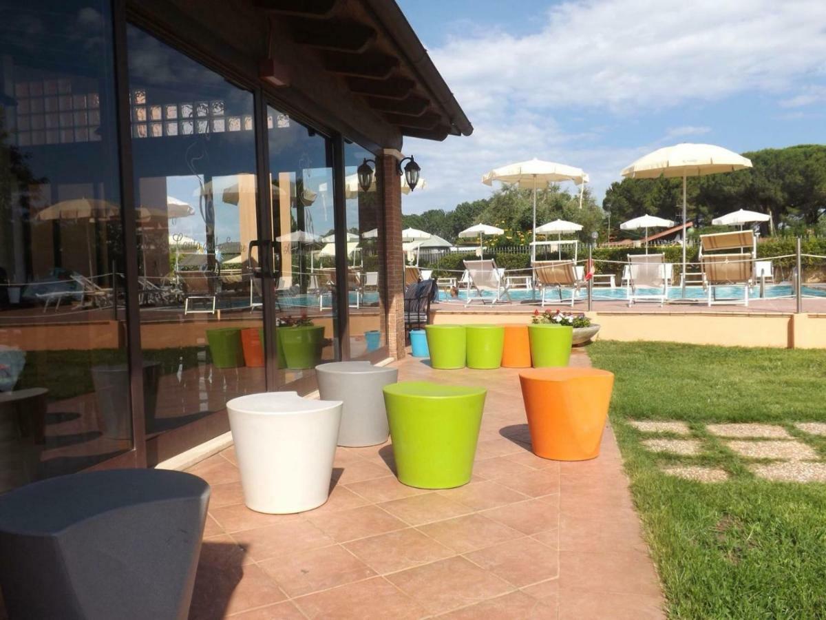 Hotel Ristorante Al Canto Delle Sirene Terracina Dış mekan fotoğraf